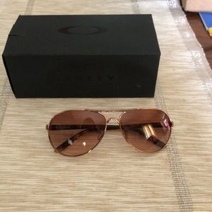 Women’s Oakley Sunglasses